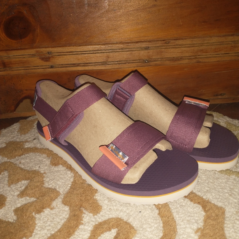 ~~COLUMBIA🧡VIA Sandals~~ - Picture 6 of 14
